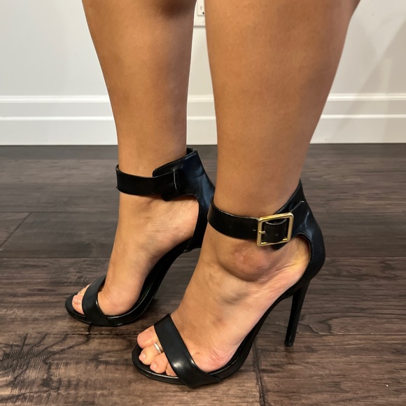 Steve Madden Marleen Sandals - Picture 2 of 3